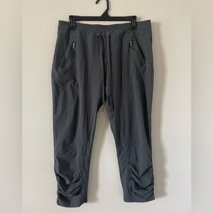 XCVI Wearable Size M Capri grey athletic pants